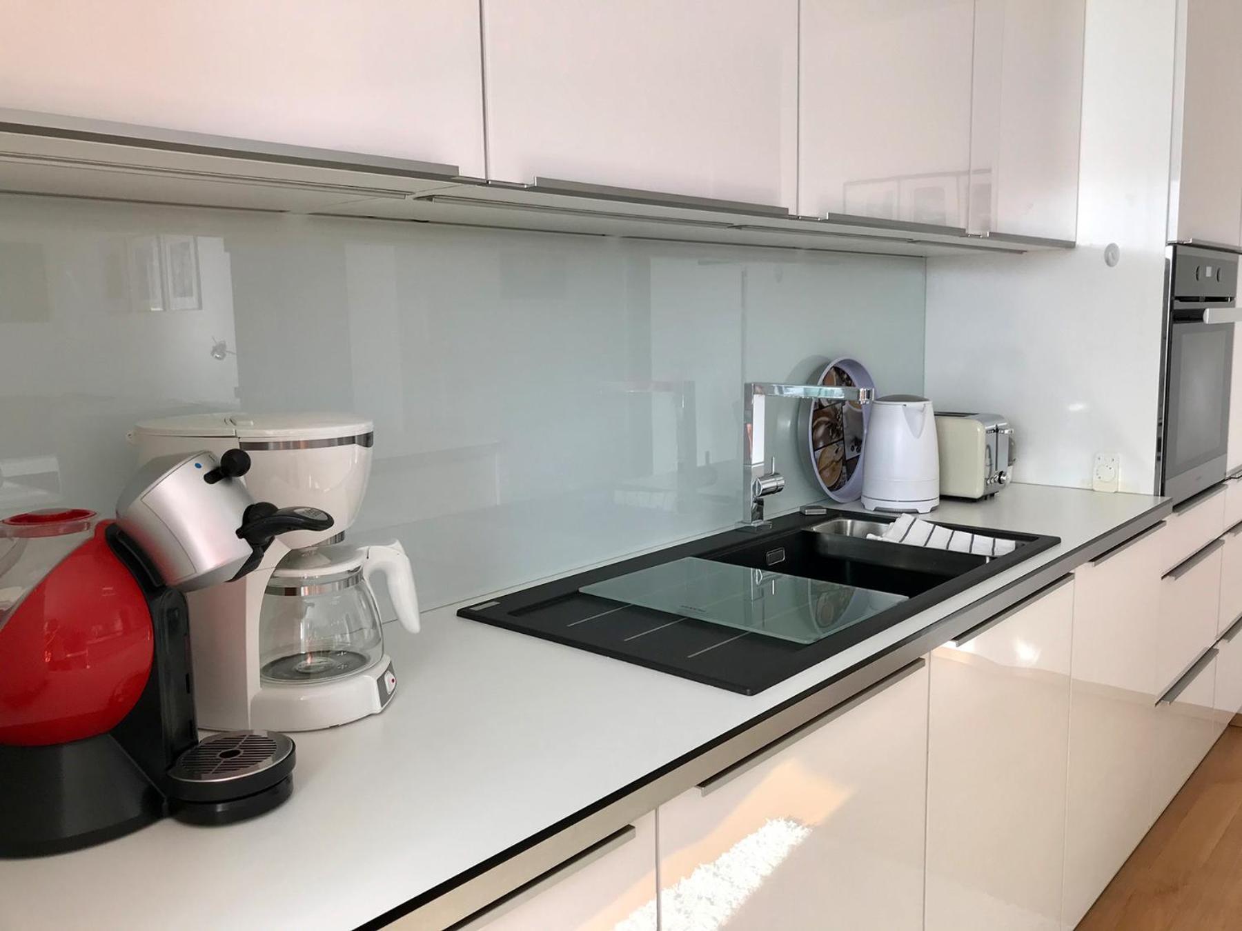 Ferienwohnung Central 1St Floor - Hochwertige Wohnung Mit Balkon Und Aufzug Линдау Екстериор снимка